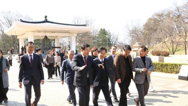 국회 외통위 의원들, 경주 찾아 APEC 정상회의 점검