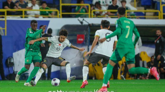 中 대표팀 향한 일갈 “환상을 버려야…운을 실력으로 착각했다”