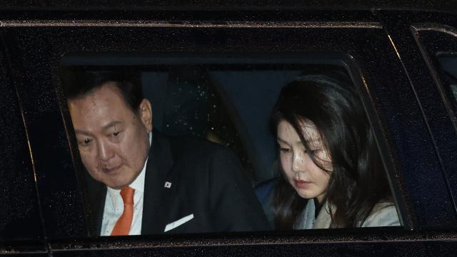 윤석열 지금도 '복수'의 칼을 갈며 김치찌개를 끓이고 있을 것이다