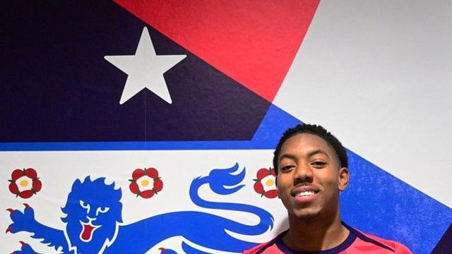 ‘최연소 데뷔전 득점’ 래시퍼드 뛰어넘은 아스널 신성 “너무 기뻐 할 말을 잃었다”