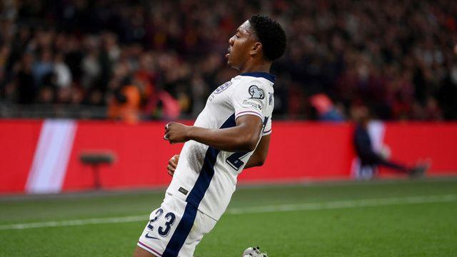 ‘英국대 첫 선발 데뷔전+데뷔골’ 역대급 재능의 등장!