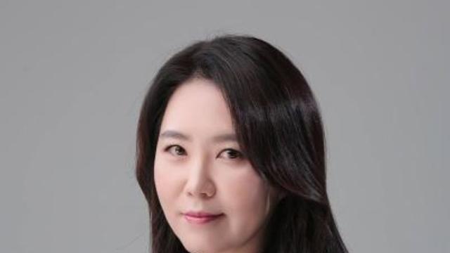 강유정, 연예인 인문학 교육법 대표발의