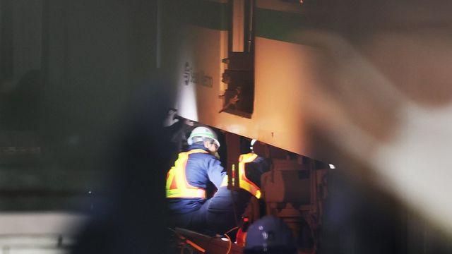 서울 지하철 2호선 외선순환 운행재개…9시간 넘게 시민 불편(종합)
