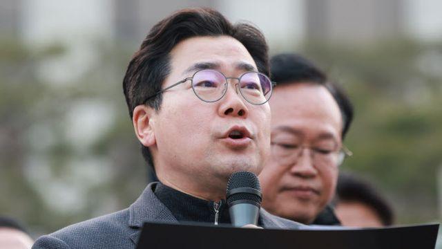 민주, 광화문에 천막당사 설치…