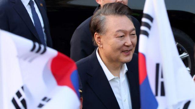 탄핵 장고의 시간, 尹에게 득될까…정치적 해석만 난무