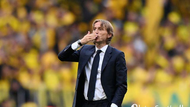 낭만 미쳤다! 모드리치, 사우디 관심에도 “레알 마드리드에서 은퇴하는 건 꿈”