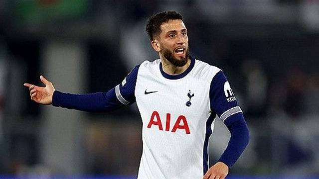 손흥민 인종차별 '극딜'했는데…명문 구단 '우승하자' 러브콜 보낸다?→