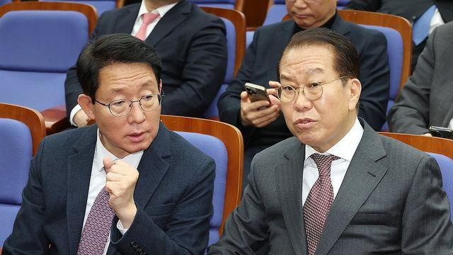 與, 중견기업·패션업계와 간담회…건의사항 청취·정책발굴