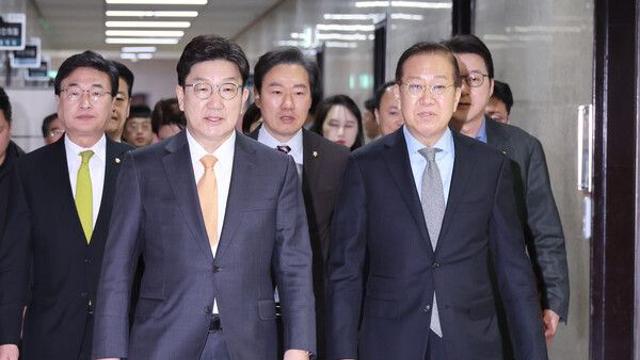 권영세, 한덕수 탄핵 기각에 “민주당 9전9패...내란죄 뺀 부분 판단 없어 의아”