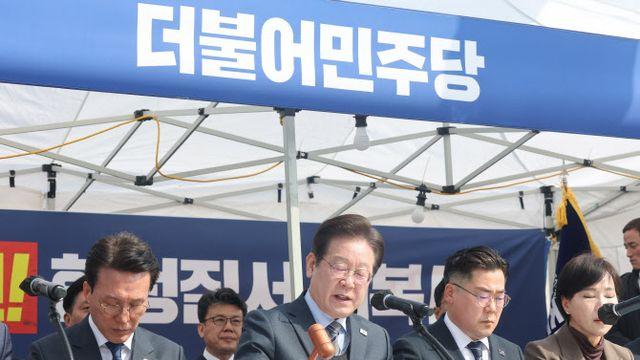 운명의 한 주, 광화문 거점 세우고 장외투쟁 강도 높이는 민주