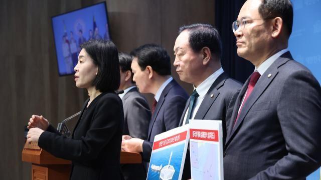 외교부, 中 서해 구조물 무단 설치 논란에 