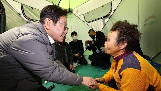 이재명, 경북 산불 피해 현장 방문…무죄선고 후 민생행보 집중