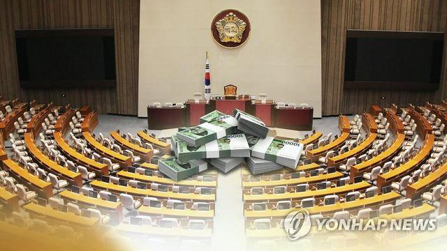 국회의원 77.3% 불경기에도 재산 늘었다…162명은 1억원 이상↑