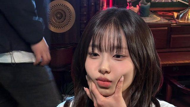 츄가 멍하니 앉아있는 그 순간, 우리 마음은 이미 녹아내렸다