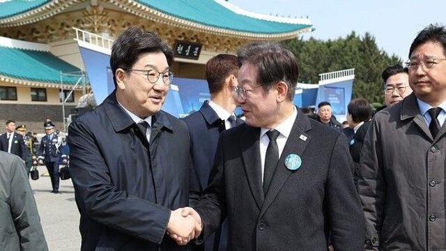 [이슈] “이대로 가면 이재명에 정권 뺏겨” 여권내 위기감 고조…“尹 탄핵기각·조기대선 불가” 비주류 가세