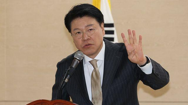 경찰, '장제원 성폭력' 고소한 전 비서 추가 조사