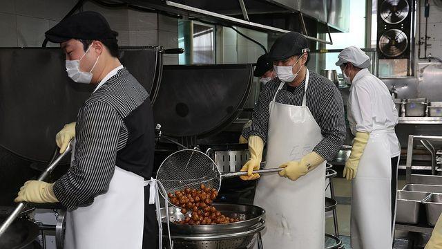 '군인 입맛 잡아라'…급식업계, '2조원' 군 급식시장서 경쟁