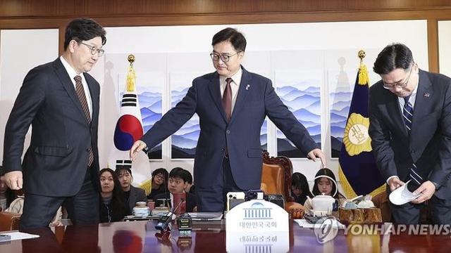 여야, 野 '쌍탄핵' 가능성에 4월 임시국회 일정 충돌(종합)