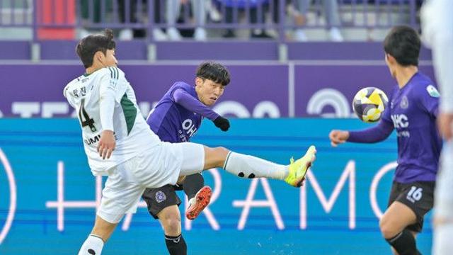 [케터뷰] 김보경 “전북과 대등한 경기, 안양은 성장 중”