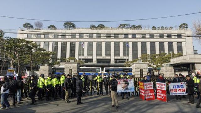 [기자수첩]‘이번주’ 노이로제에 걸린 국민…헌재, 선고 지연해서 안돼