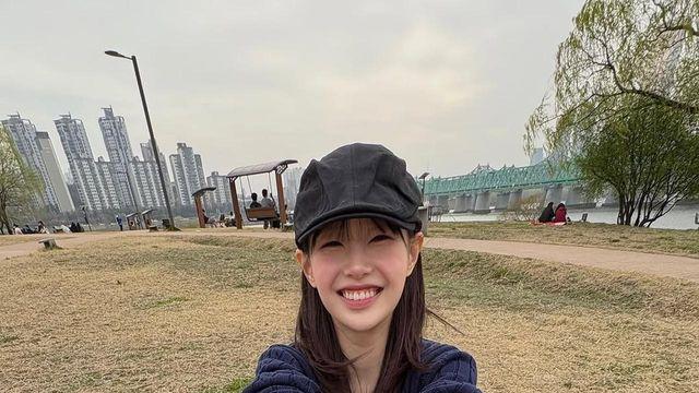 무심한 듯 자연스럽게, 츄의 봄맞이 산책룩