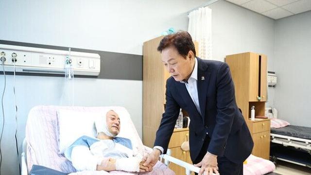 박완수 도지사, 산불 부상자 병문안···