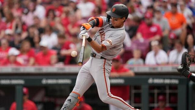 ‘시프트 뚫은 기술적인 장타’ SF 이정후, 멀티 출루+2득점…OPS 0.841