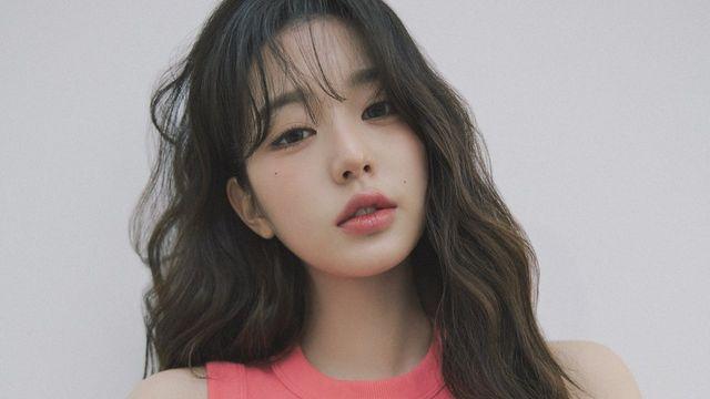 장원영이 그리는 봄의 청량함
