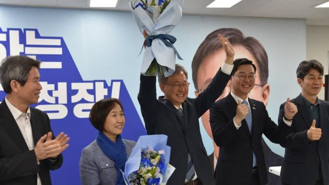 [4·2 재보궐선거 결과] 민주당 압승...기초단체장 3곳 당선·국힘 1곳·조국혁신 1곳