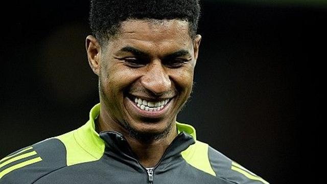 프리미어리그 데뷔골 폭발! 맨유 떠나니 이렇게 즐거운데… OT 금쪽이→빌라 에이스로 탈바꿈, 감독도 무한 신뢰