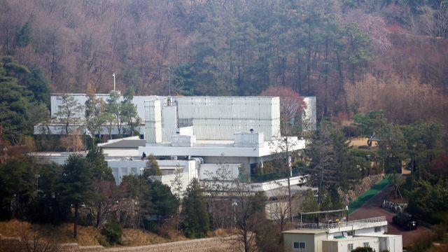 국민의힘 지도부, 한남동 방문 