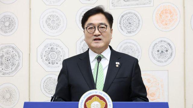 우원식, 尹 파면에 “극단적 갈등과 분열 해소해야”