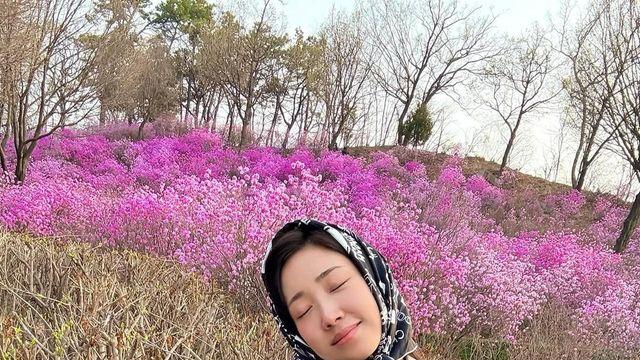 최희, 봄꽃보다 화사한 그녀의 꽃놀이 룩