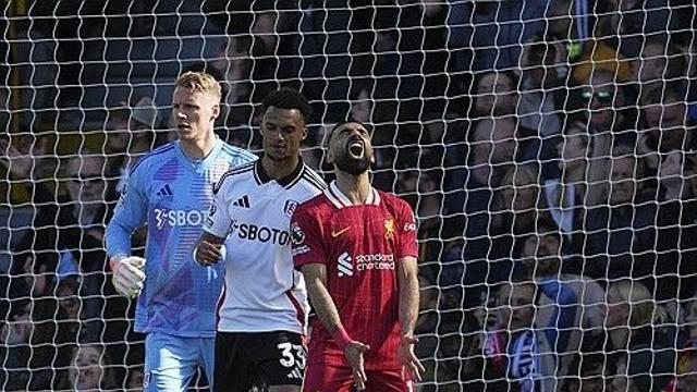 살라 은퇴하라! 리버풀, 프리미어리그 1위 맞나?…풀럼 원정서 2-3 충격패→11점차 선두 '사수' [PL 리뷰]