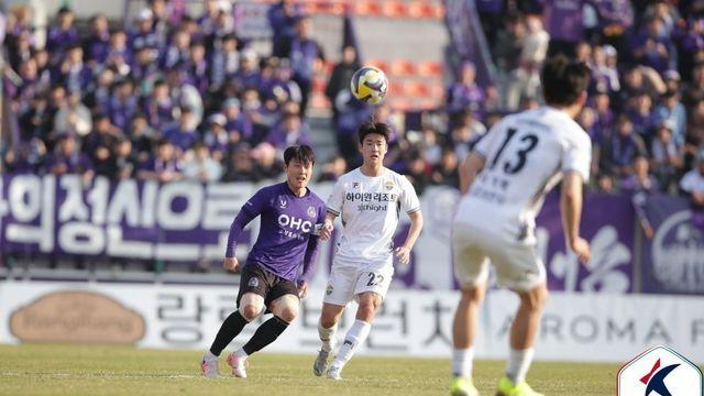 [현장리뷰] “수비요? 아직은 더 도전하고, 부딪치고 싶어요” 안양 유병훈 감독의 도전 정신…강원 상대로 홈 첫 승 신고