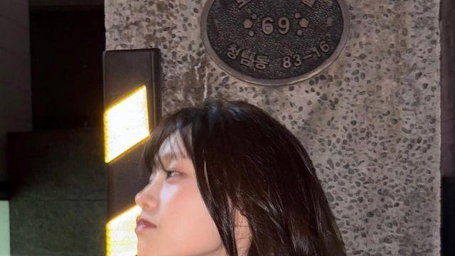 츄, 티셔츠와 미니스커트의 절묘한 조화
