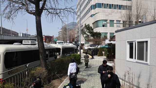 한남동 관저에서 방 못 빼는 윤석열 부부, 이유는?