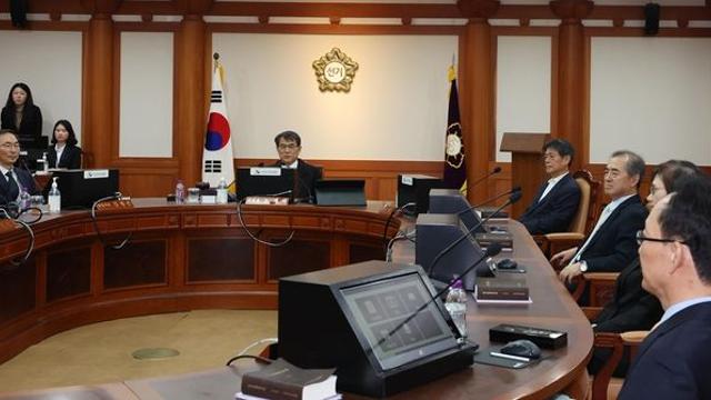 궐위 대선·개헌 국민투표 동시 실시 위한 국민투표법 개정 데드라인 알려졌다... 정말 촉박하다