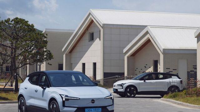 볼보 EX30, 3월 한 달간 가장 많이 팔린 유럽 전기차 1위 등극