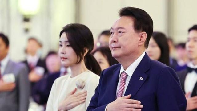 윤석열, 11일 관저 떠난다…서초동으로 짐 옮기는 중