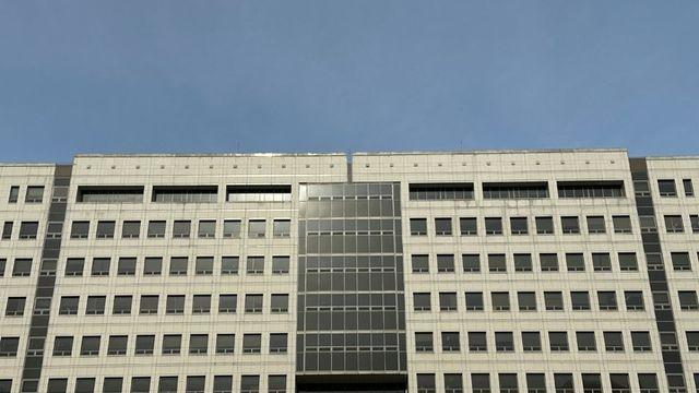 길고양이 사료통 버린 30대 벌금형, 법원 