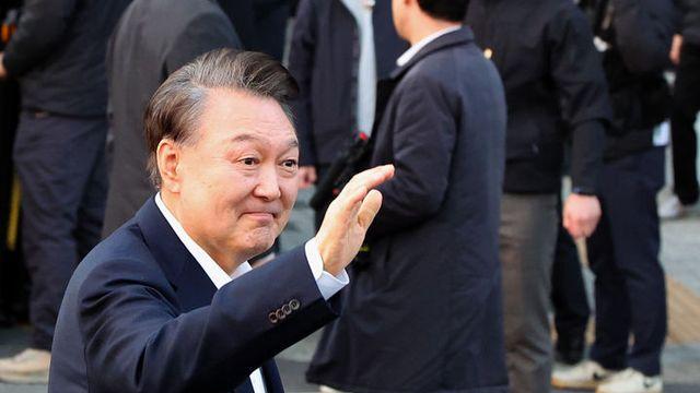 윤석열 전 대통령 관저 퇴거...