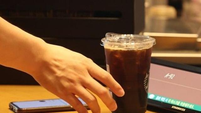 스타벅스에도 키오스크?...한국 매장에 전세계 최초 도입