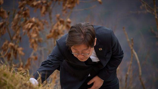 이재명, 고향 안동 찾아 부모 선영 참배
