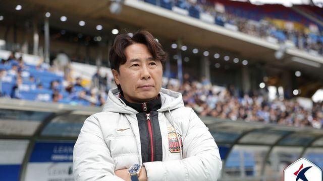 [K리그1 인터뷰] “외국인 선수들이 빨리 살아나야”...아쉬운 공격력에 대한 김기동의 해답