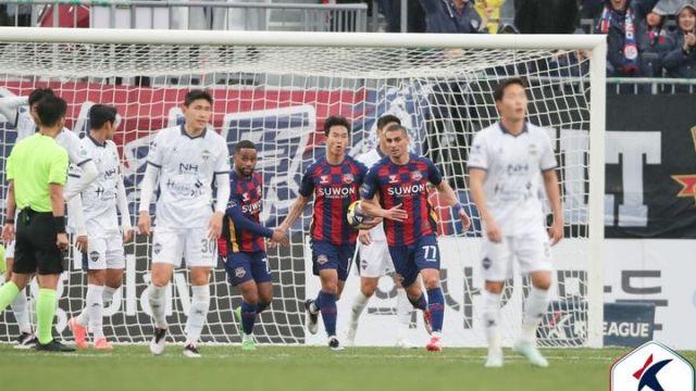 수원FC, 8경기 만에 짜릿한 시즌 마수걸이 승리