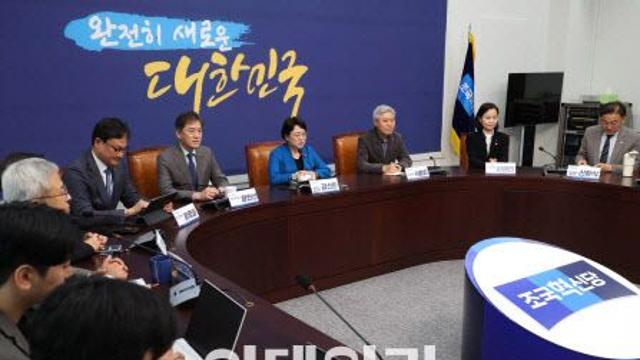 대선 후보 안 내는 조국혁신당 “민주당에 공동선대위 제안”