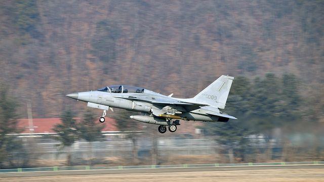 '전투기 촬영' 검거해도 간첩죄 적용불가…군사기지법 처벌 한계