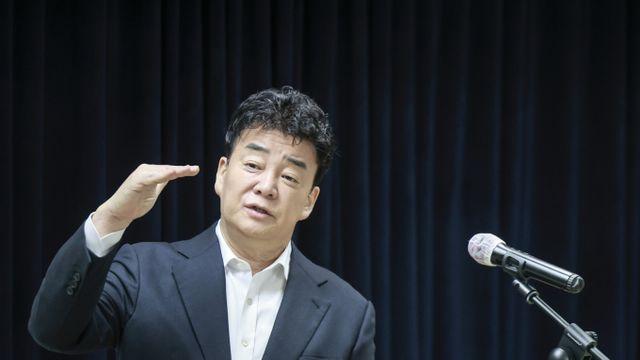 백종원 이미지 쇄신 시도하나… 더본코리아 