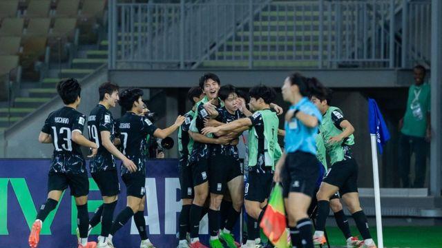 승부차기에서 웃은 U-17 백기태호, 아시안컵 8강서 타지키스탄 꺾고 준결승행